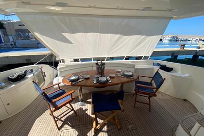 Noleggio Yacht a motore Azimut 62 fly Tropea