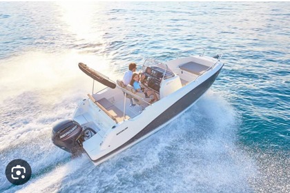 Hyra båt Motorbåt Quicksilver Activ 605 Trogir