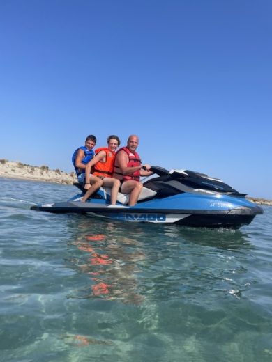 Le Grau-du-Roi Jet Ski Seadoo 300 GTX sono/ 170 gti sono/170 gtx /155 GTI/130GTI alt tag text