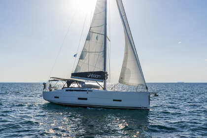 Charter Sailboat Dufour Yachts Dufour 430 Skradin