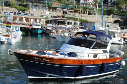 Rental Motorboat APREAMARE SMERALDO 9 Positano