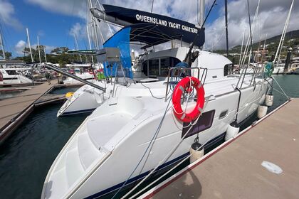 Hire Catamaran LAGOON 380 Whitsunday Islands