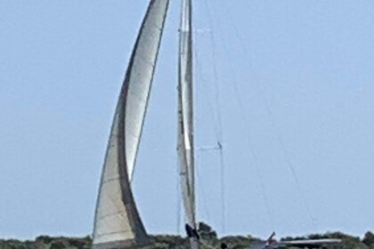 Rental Sailboat Beneteau Océannis Clipper 393 Punta Umbría