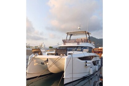 Noleggio Catamarano  Prestige M48 Castellammare di Stabia