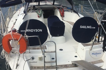 Noleggio Barca a vela JEANNEAU SUN ODYSSEY 44I La Spezia