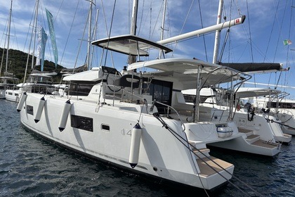 Charter Catamaran Lagoon Lagoon 42 Baja Sardinia