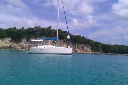 Charter Sailboat BENETEAU OCEANIS 343 Pointe-a-Pitre