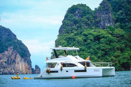 Rental Catamaran Leopard 43 Phuket