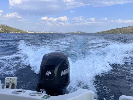 Trogir Motorboat Quicksilver 605 Activ Open alt tag text