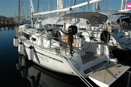 Charter Sailboat BAVARIA 33 CRUISER Portisco