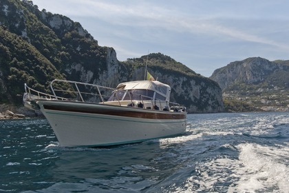 Rental Motorboat FRATELLI APREA APREA 32 Positano