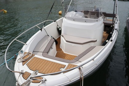 Rental Motorboat Jeanneau Cap Camarat 6.5 Cc Sète