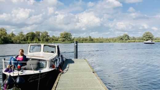 Biesbosch Houseboat Fientje X alt tag text