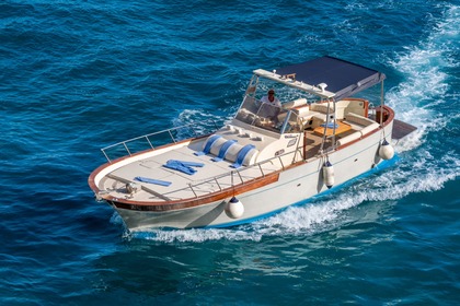 Miete Motorboot Gozzo 34ft Positano