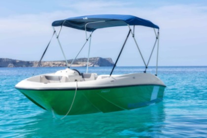 Charter Motorboat Bayliner with 40 HP - Ibiza