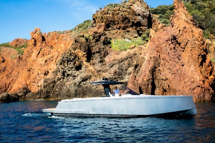 Miete Motorboot pardo pardo 43 Saint-Tropez