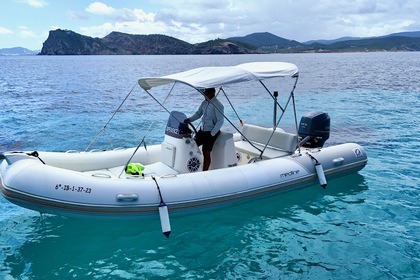 Alquiler Lancha Zodiac Medline 580 Santa Eulalia del Río