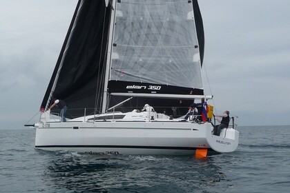 Rental Sailboat Elan Marine Elan 350 Performance - 3 cab. Ičići