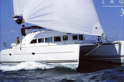Hire Catamaran  Lagoon 380 Propriano