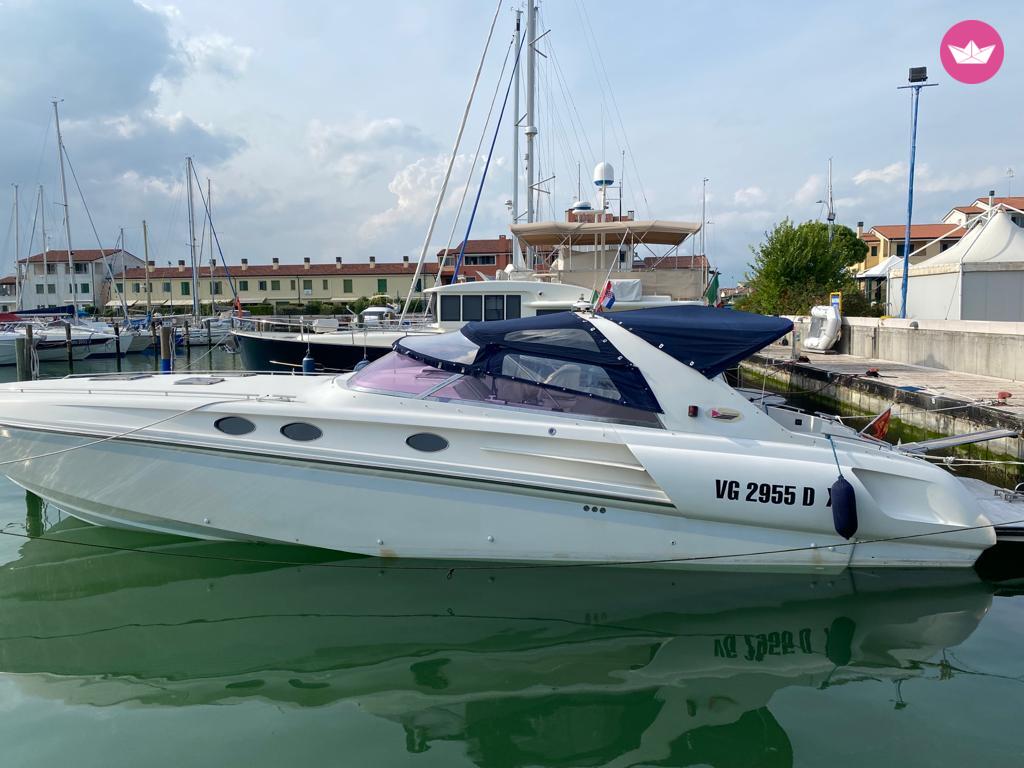 Charter Off Corse Top Runner 45 Motorboat (1998) in Caorle Nautal