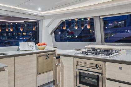 Rental Catamaran  Moorings 5000 Pireas