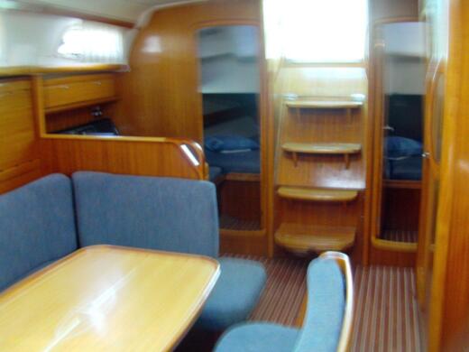 Sailboat BAVARIA  39 Cruiser boat plan