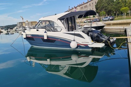 Location Bateau à moteur Beneteau Antares 9 Pula