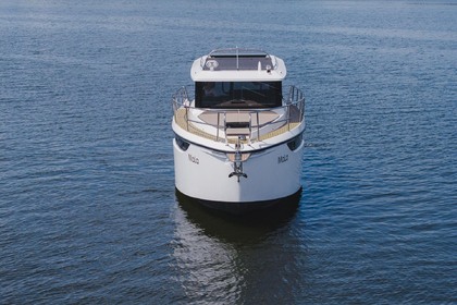 Noleggio Barca a motore Nikhen Aquasun 34 Nikhen Aquasun 34 Terra dei laghi del Meclemburgo