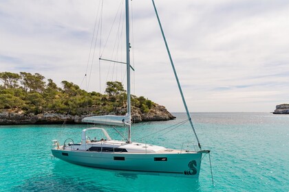 Rental Sailboat Beneteau Oceanis 41.1 Athens