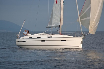 Czarter Jacht żaglowy BAVARIA CRUISER 36 Trogir