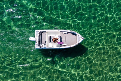 Hyra båt Motorbåt Karel Paxos 170 Issos Beach