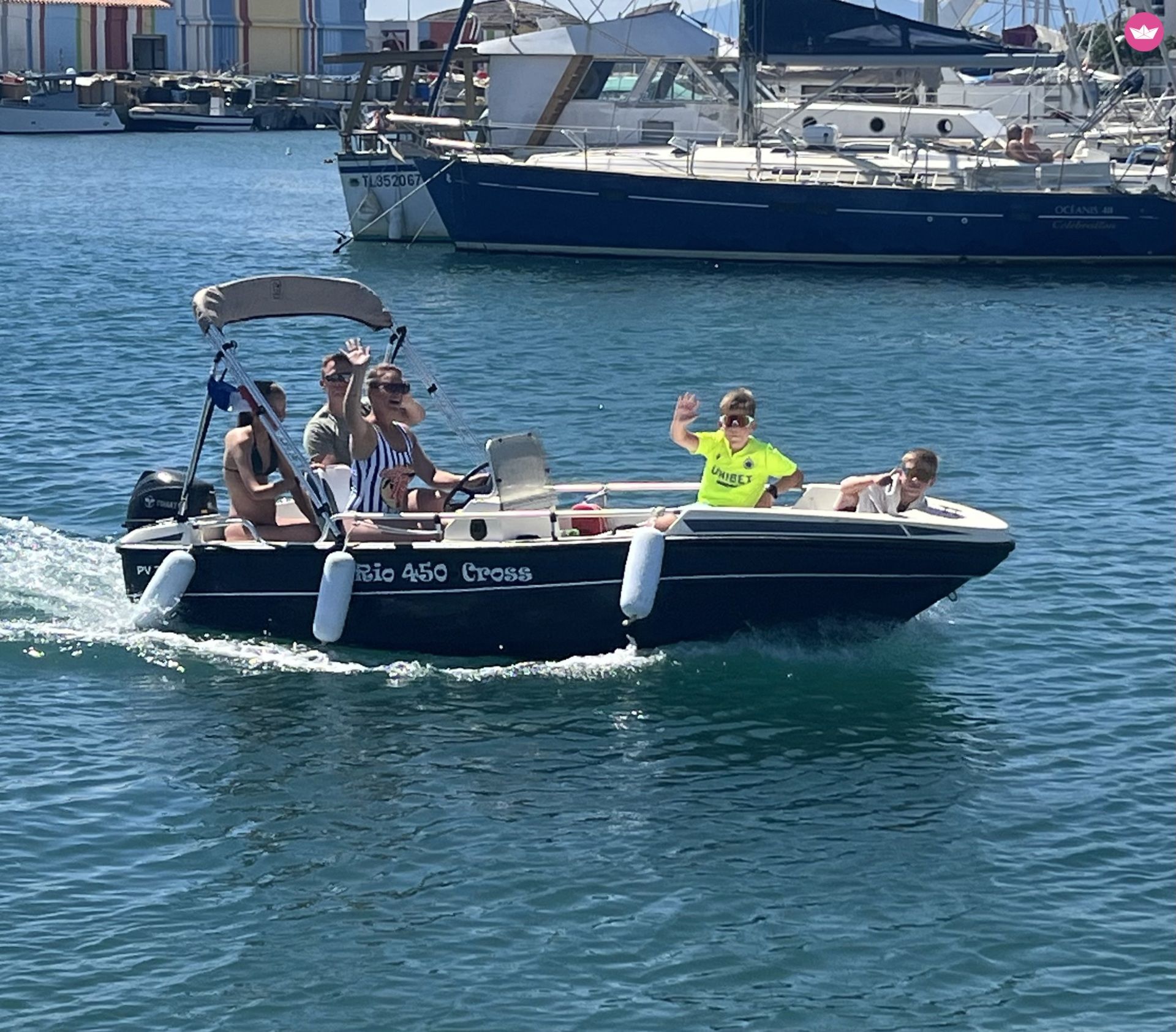 Rent Rio Yachts Rio 450 Cross Boat without license (1988) in Le