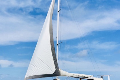 Charter Sailboat Beneteau Océanis 445 Uturoa