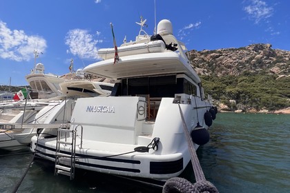 Rental Motor yacht San Lorenzo 62 Poltu Quatu