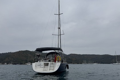 Charter Sailboat Beneteau Oceanis 40 Fethiye