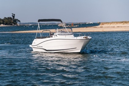 Ενοικίαση Μηχανοκίνητο σκάφος Jeanneau Cap Camarat 6.5 Cc Αρκασόν
