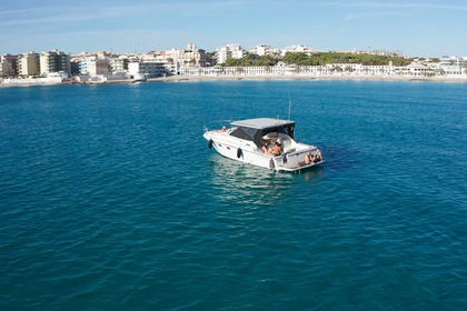 Noleggio Barca a motore Bertram TROJAN 33 Gallipoli