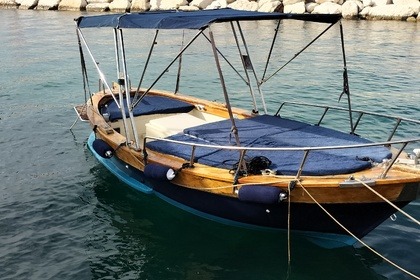 Hyra båt Båt utan licens  CUSTOM Gozzo in VTR e legno Ponza