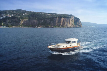 Charter Motorboat Apreamare 38 Cabin Capri