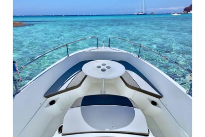 Location Bateau à moteur Jeanneau Cap Camarat 7.5 Cc Hyères