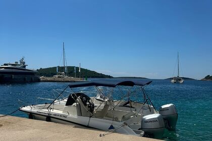 Hire Motorboat Insidias Marine HM 22 FLY Marina