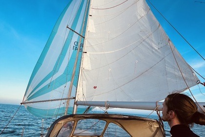 Hyra båt Segelbåt Beneteau First 32s5 Lorient