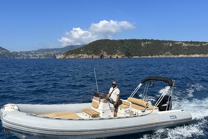 Noleggio Gommone Bwa 750 America Napoli