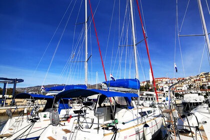 Miete Segelboot JEANNEAU SUN ODYSSEY 36 I Marina Novi