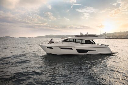Чартер Яхта люкс Ferretti 500 Marina Lav