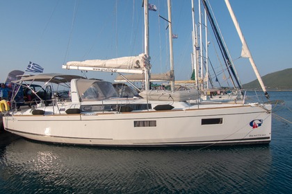 Location Voilier BENETEAU OCEANIS 38.1 Lefkada