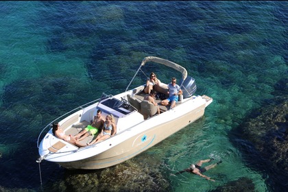Rental Motorboat Pacific Craft Open 750 Empuriabrava