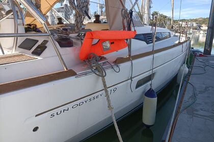 Hire Sailboat JEANNEAU Sun Odyssey 519 with watermaker & A/C - PLUS Lomas de Palmira