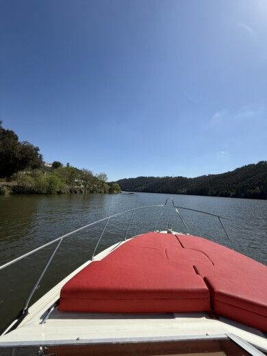 Oporto Motorboat Princess Riviera 286 alt tag text