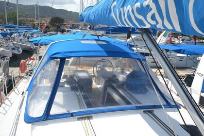 Noleggio Barca a vela Bénéteau Oceanis 48 - 5 cab. Cannigione
